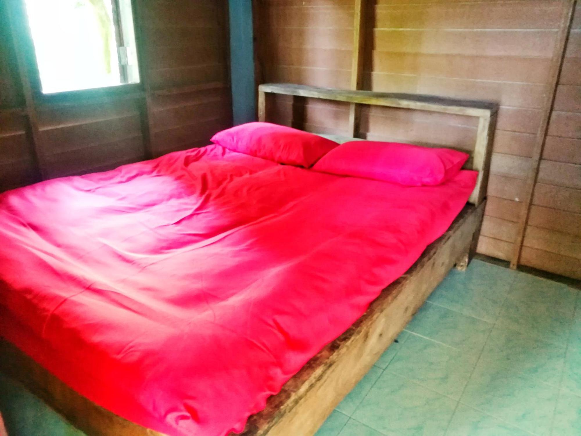 Lae Tawan Bungalow Ko Chang Ranong Pokoj fotografie
