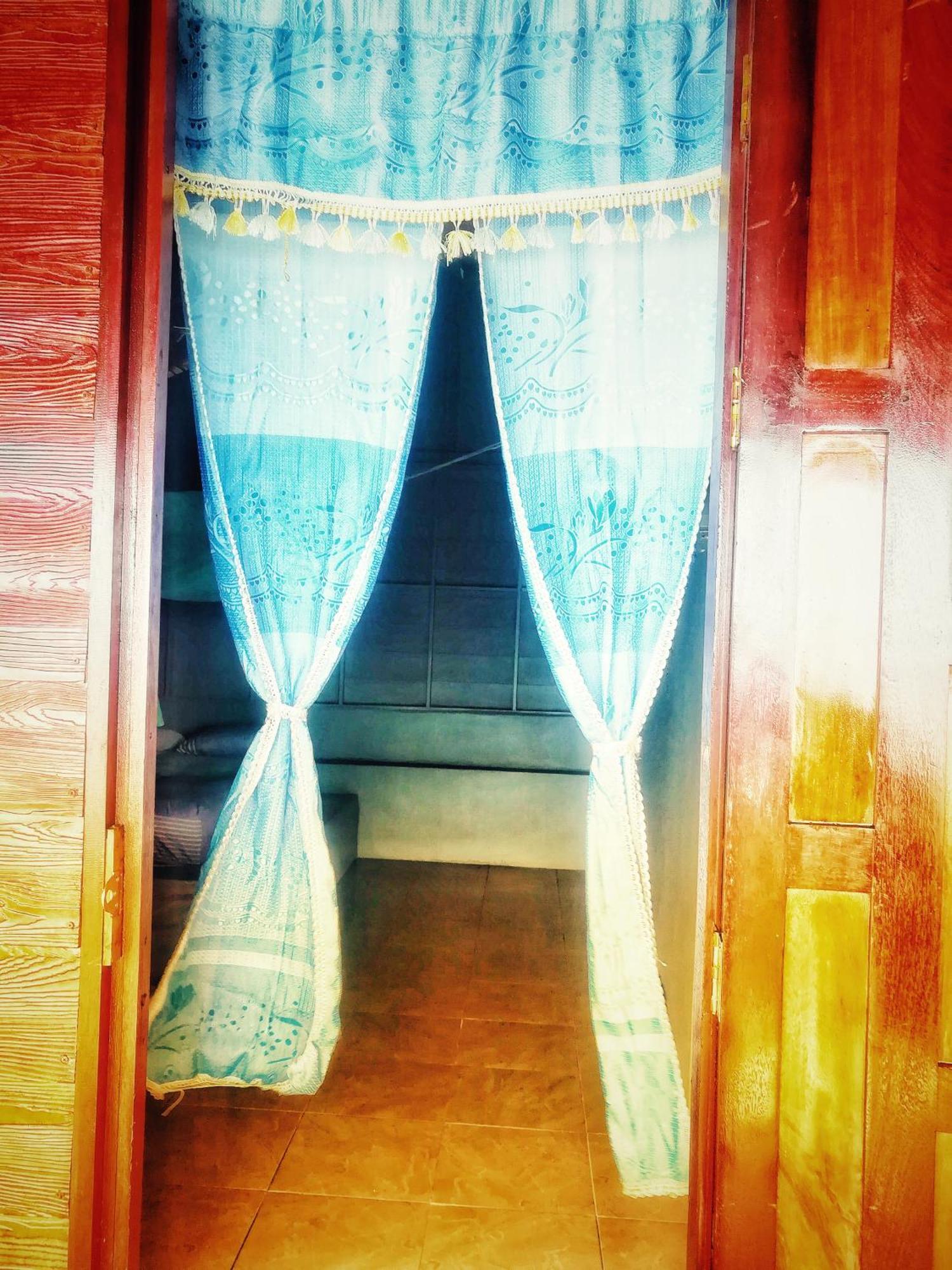Lae Tawan Bungalow Ko Chang Ranong Pokoj fotografie